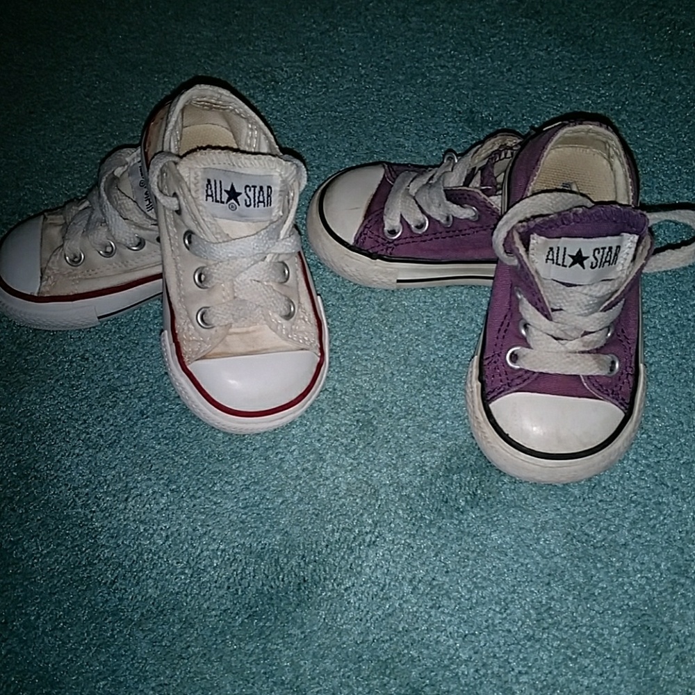Lot of 2 toddler girls Converse All-Stars (4t)
