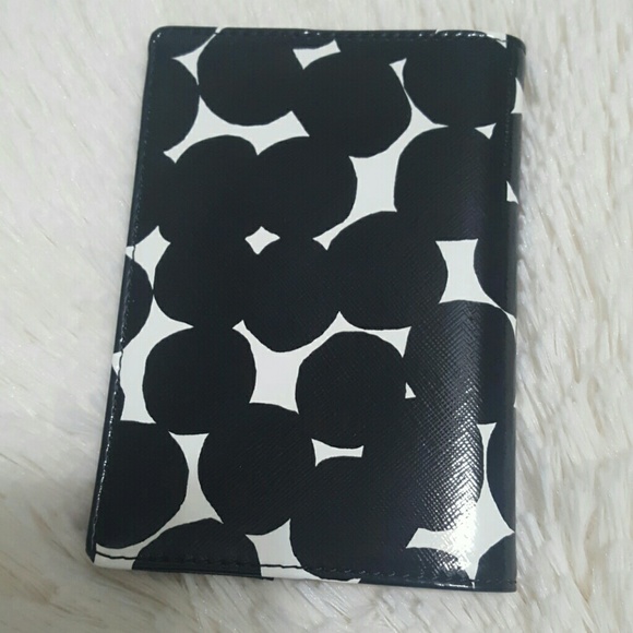 SALE🎀NWT🎀 Kate Spade Passport Holder - Picture 4 of 4