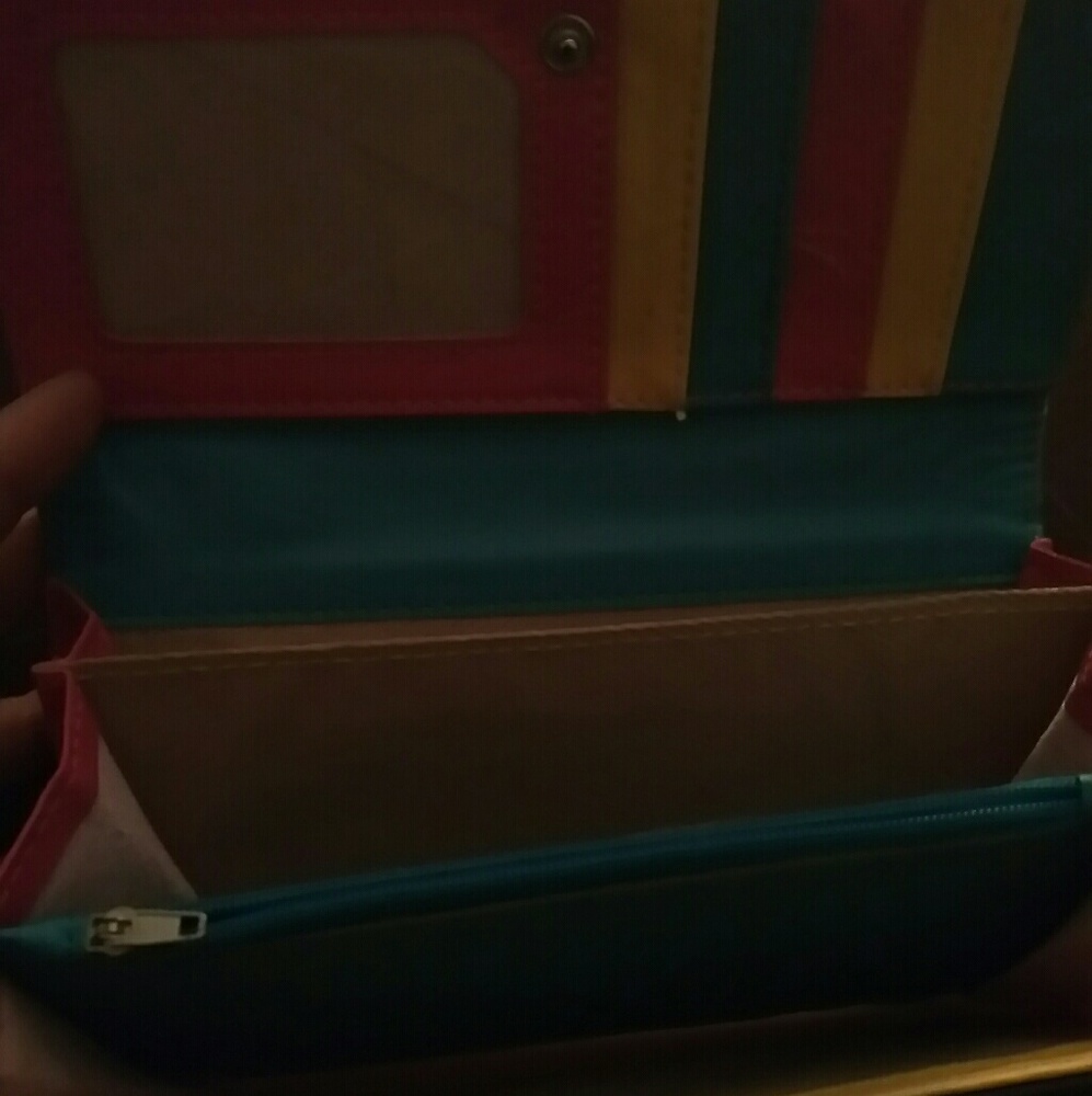 Wallet/Billfold - Picture 2 of 2