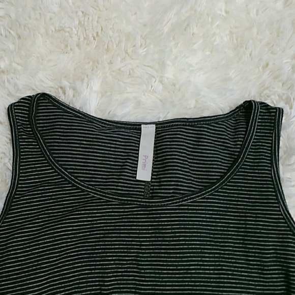 Primi button back asymmetrical tank top - Picture 3 of 6