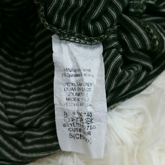 Primi button back asymmetrical tank top - Picture 6 of 6