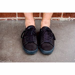 Mens black canvas Vans shoes