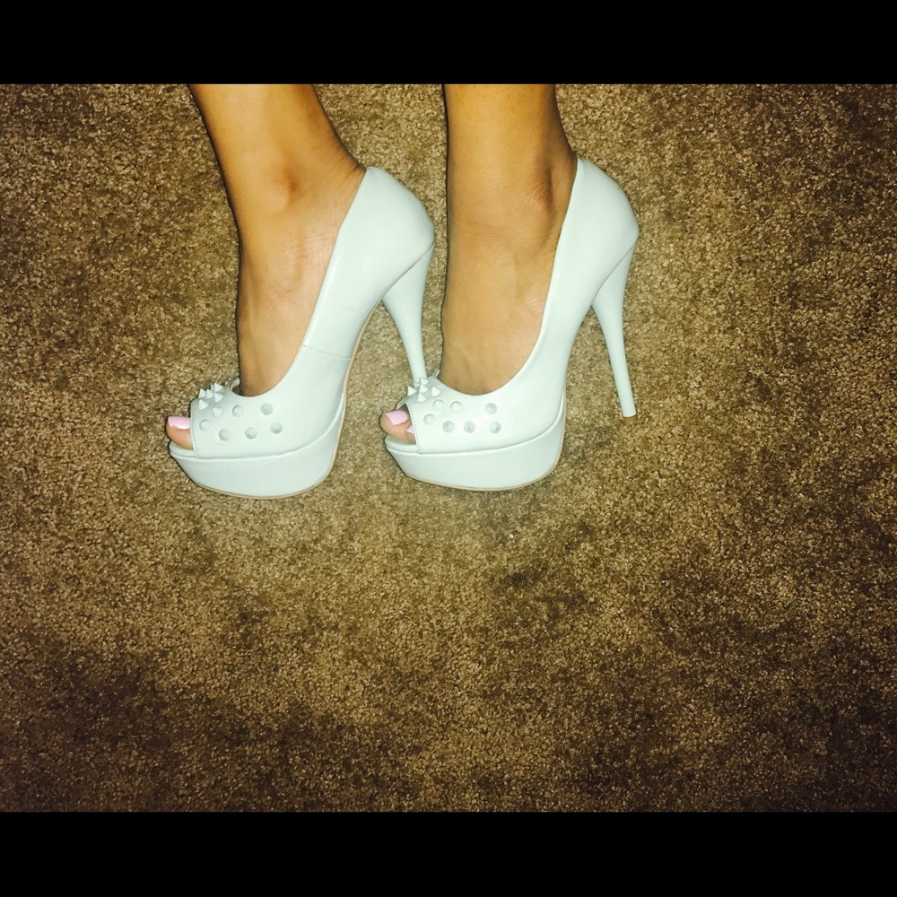 Charlottes Russe Mint Green Heels