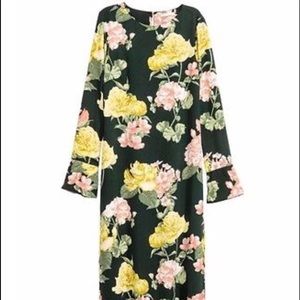 H&M On Trend Crepe Green floral pattern midi dress