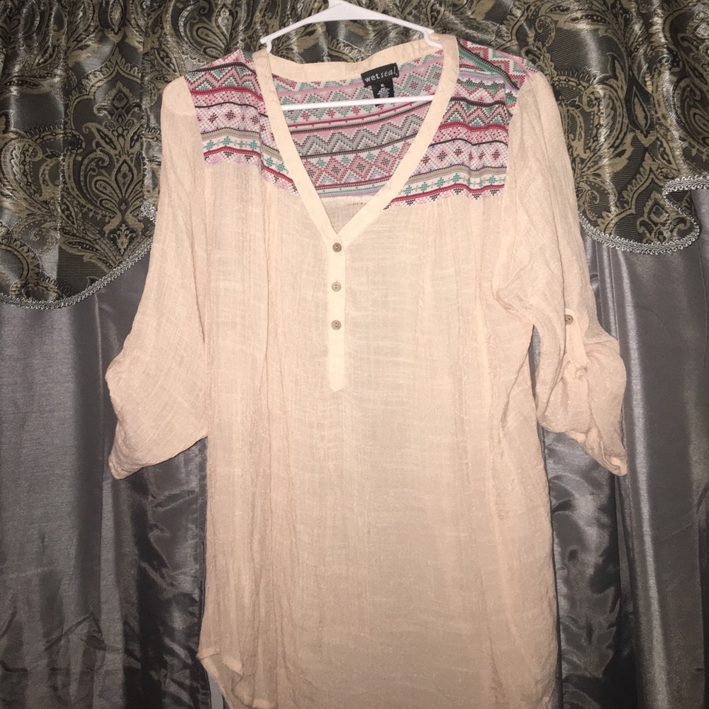 Wetseal aztec top