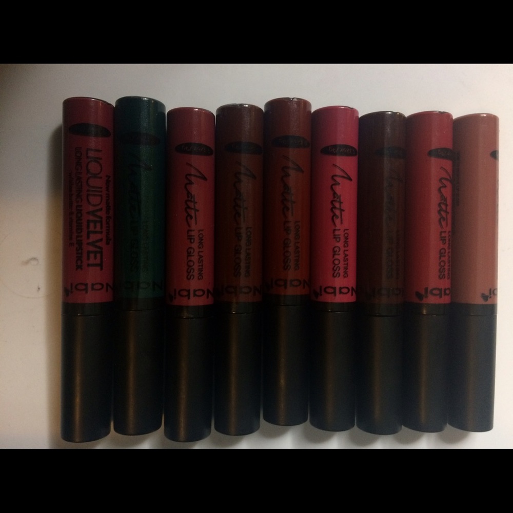 Matte nabi lipsticks $4 each pick a colo