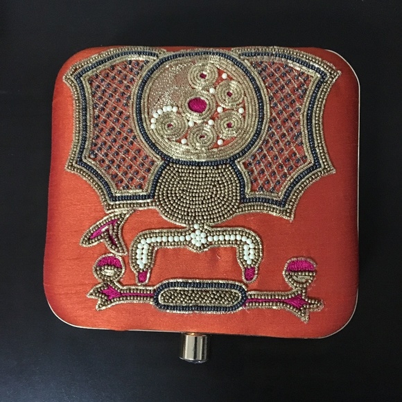 Clutch - Picture 1 of 2