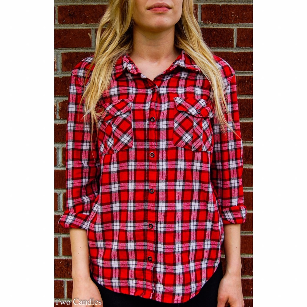 Women's red and white plaid button up