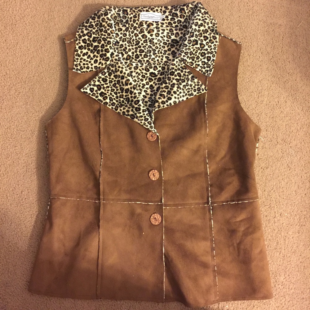 Vine Street Leapord Print Vest size Large
