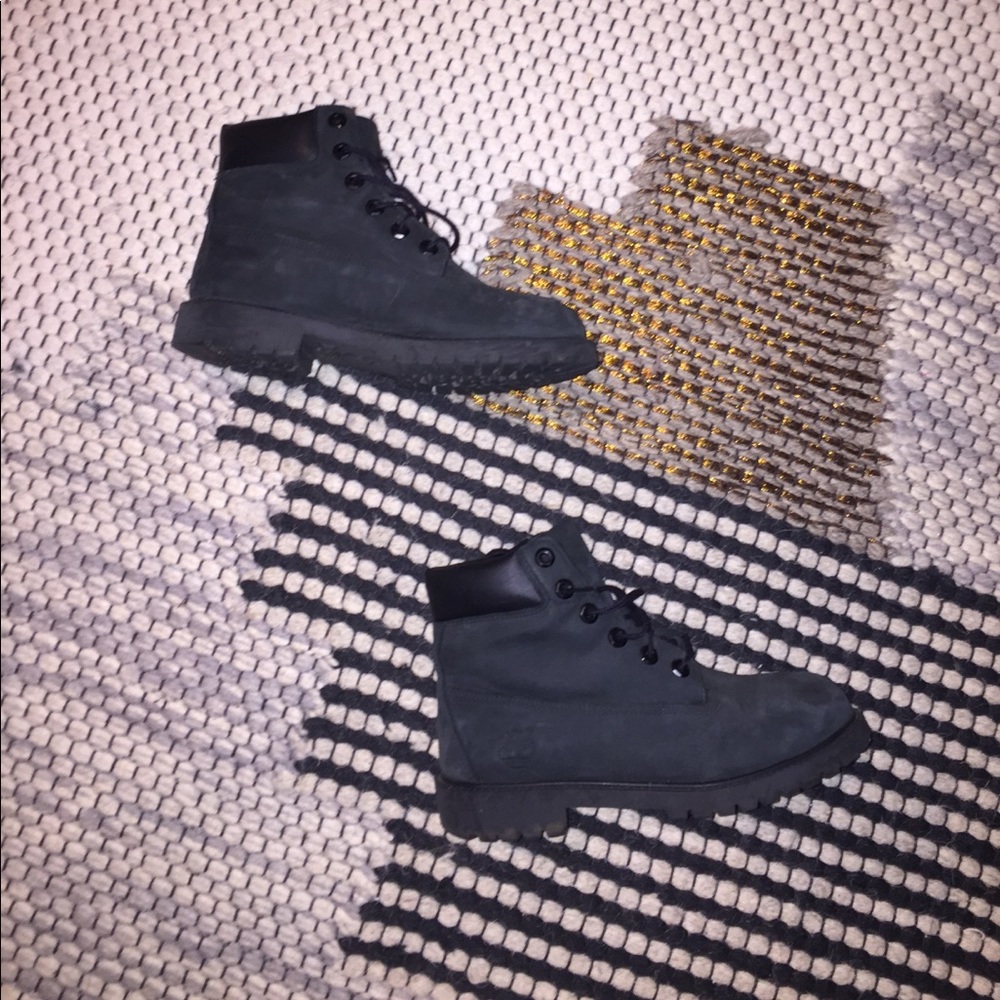 black timberland boots