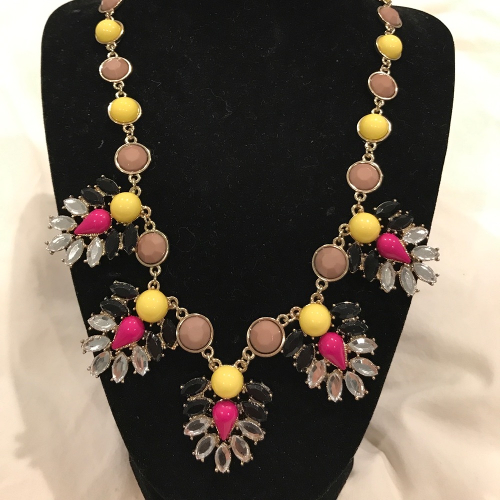 Statement necklace