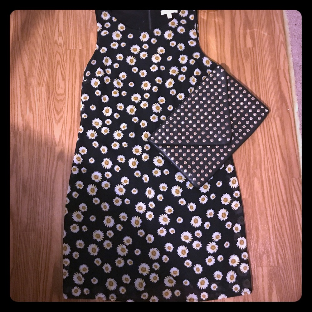 Wallflower Shift Dress