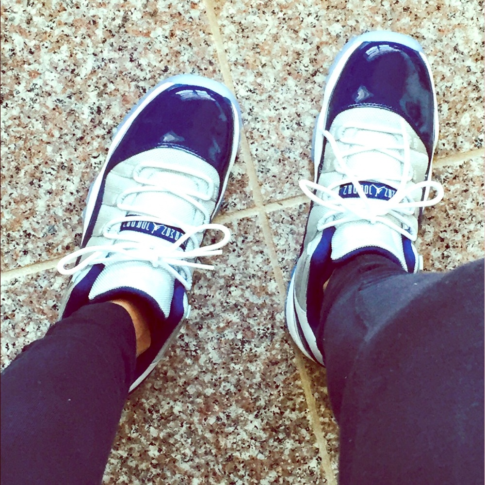 ❌SOLD❌Jordan Retro 13 Low- Navy/Grey