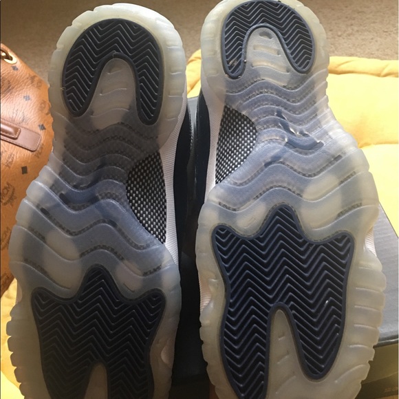 ❌SOLD❌Jordan Retro 13 Low- Navy/Grey - Picture 5 of 5