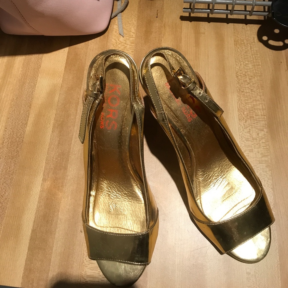 Michael Kors gold heels