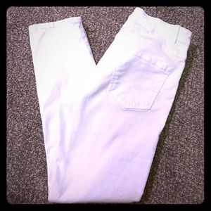 White skinny jeans