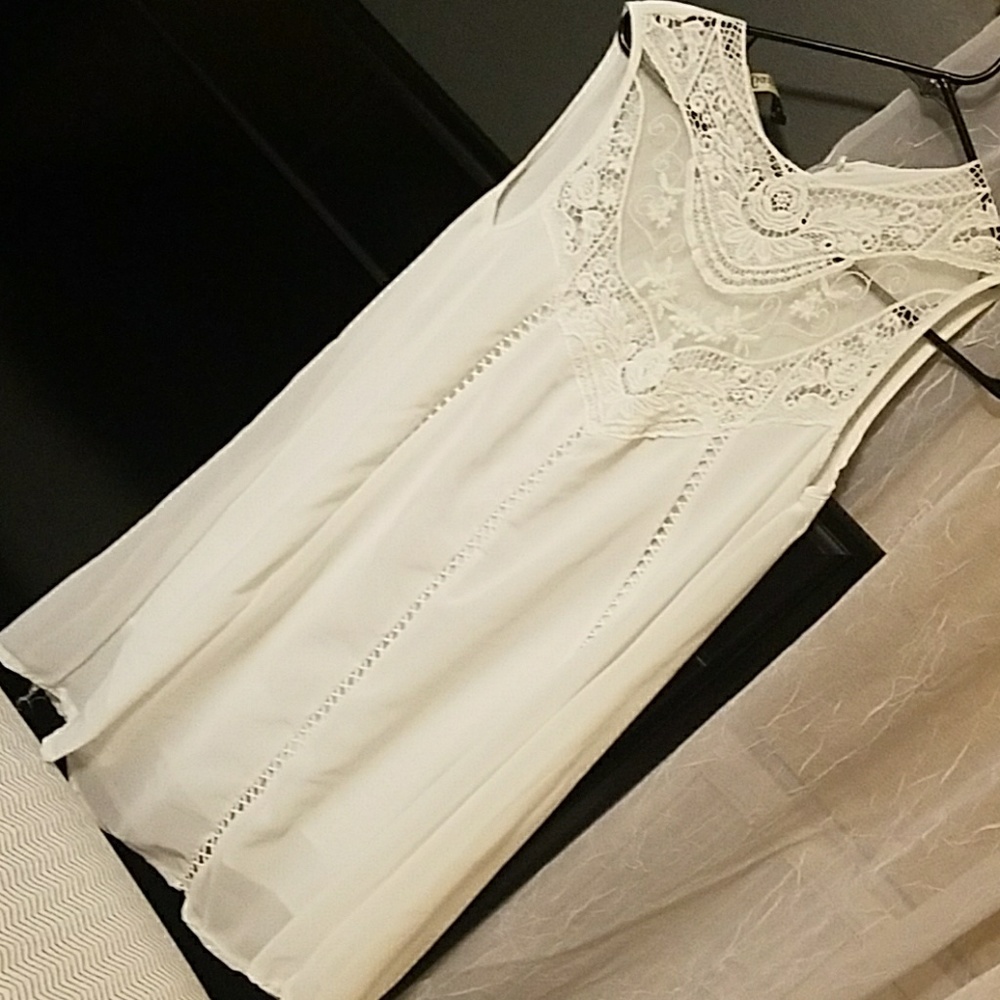 NWOT White thin summer chiffon-like shift dress.