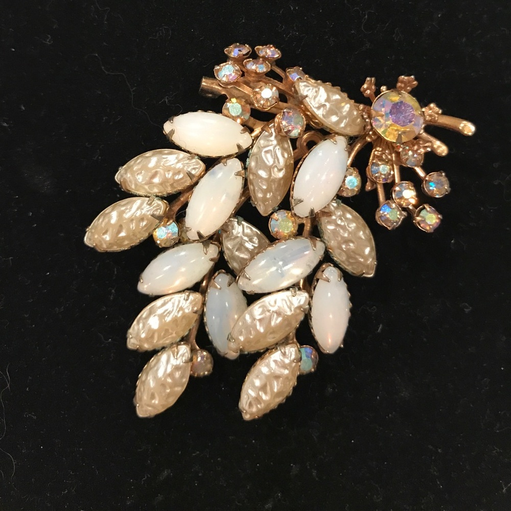 Brooch