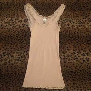 🍌 Banana Republic Yellow Cream Lace Tank 🌼