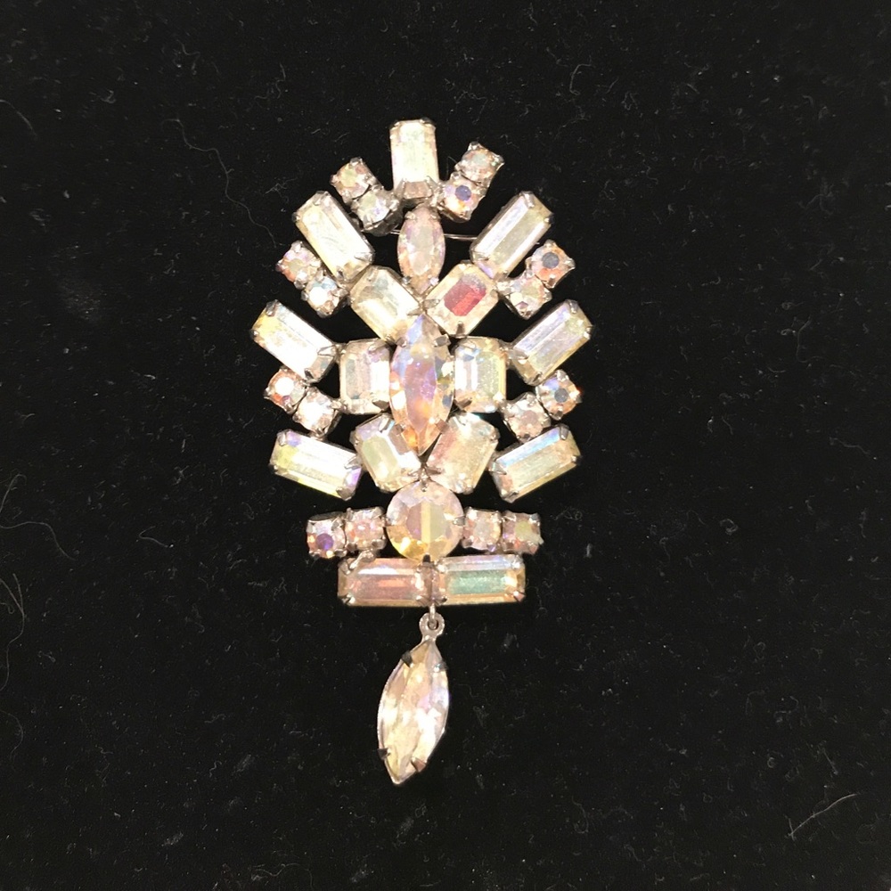Brooch