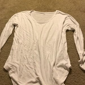 White old navy shirt