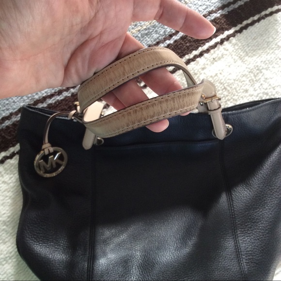 Michael Kors Jet Set black tote - Picture 4 of 8