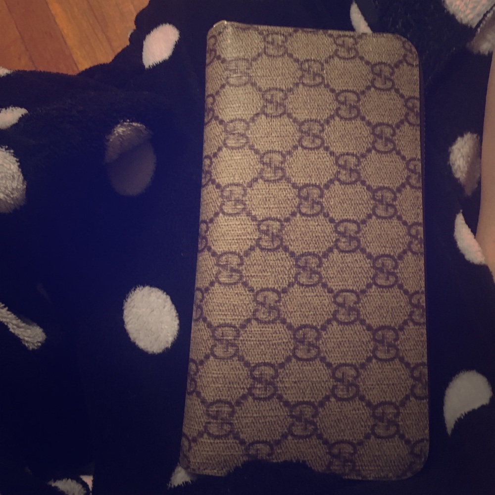 Women gucci wallet