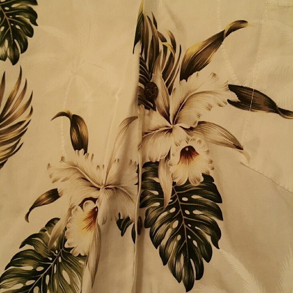 Vintage Mens Hawaiian shirt - Picture 2 of 3