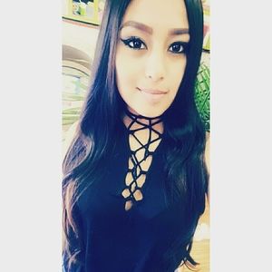 Meet your Posher, Alba