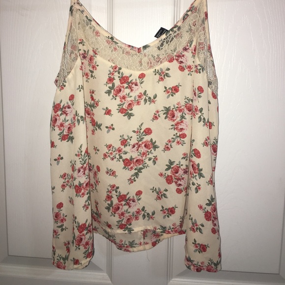 Top - Picture 1 of 2