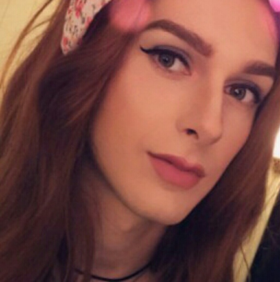 Meet your Posher, Cory/Corra - Picture 2 of 8