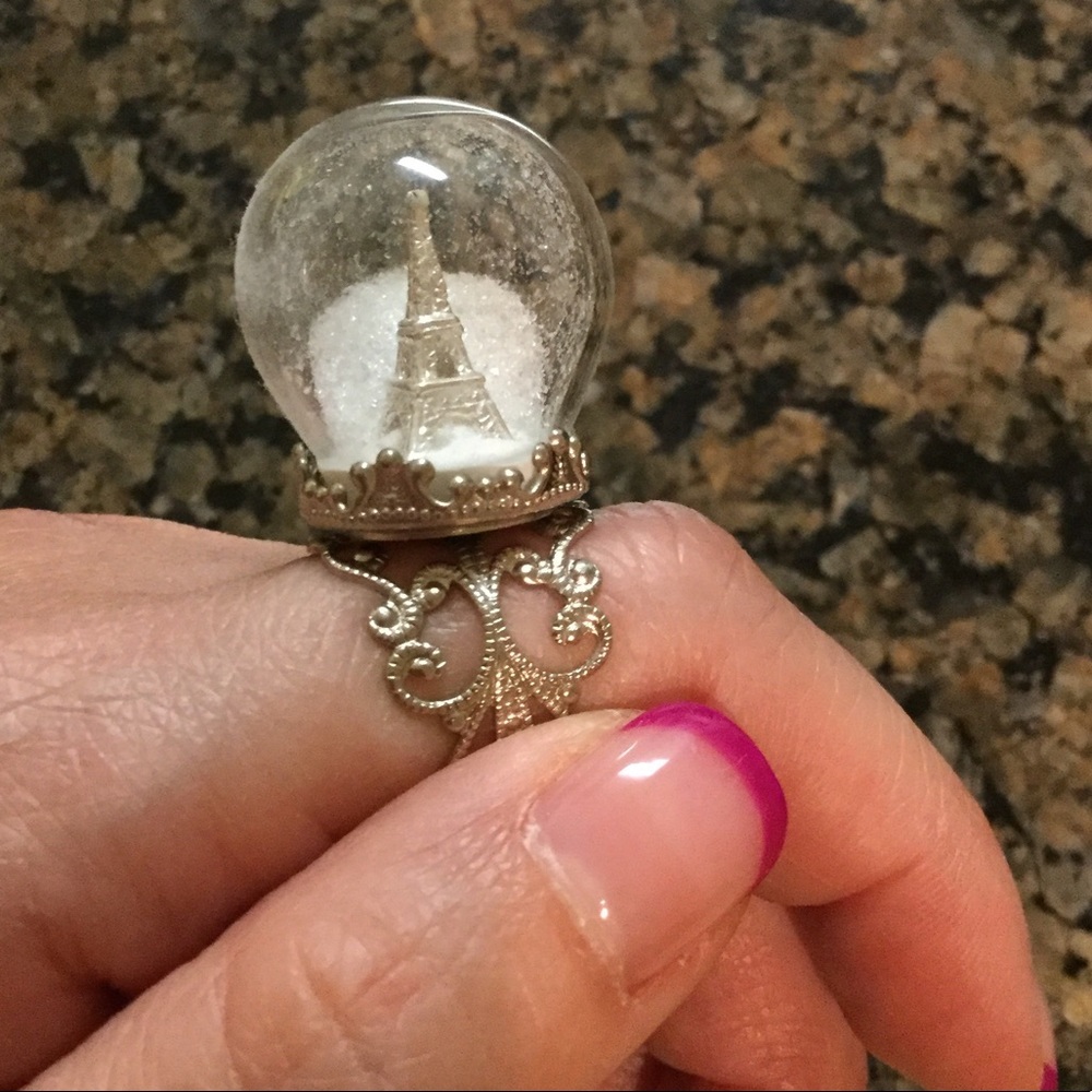 Eiffel Tower Snow Globe Ring