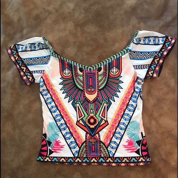Off the Shoulder Tribal Crop Top - Picture 5 of 6