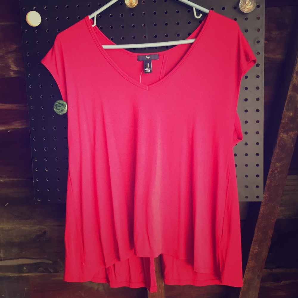 Super cute Gap M red tie back top!