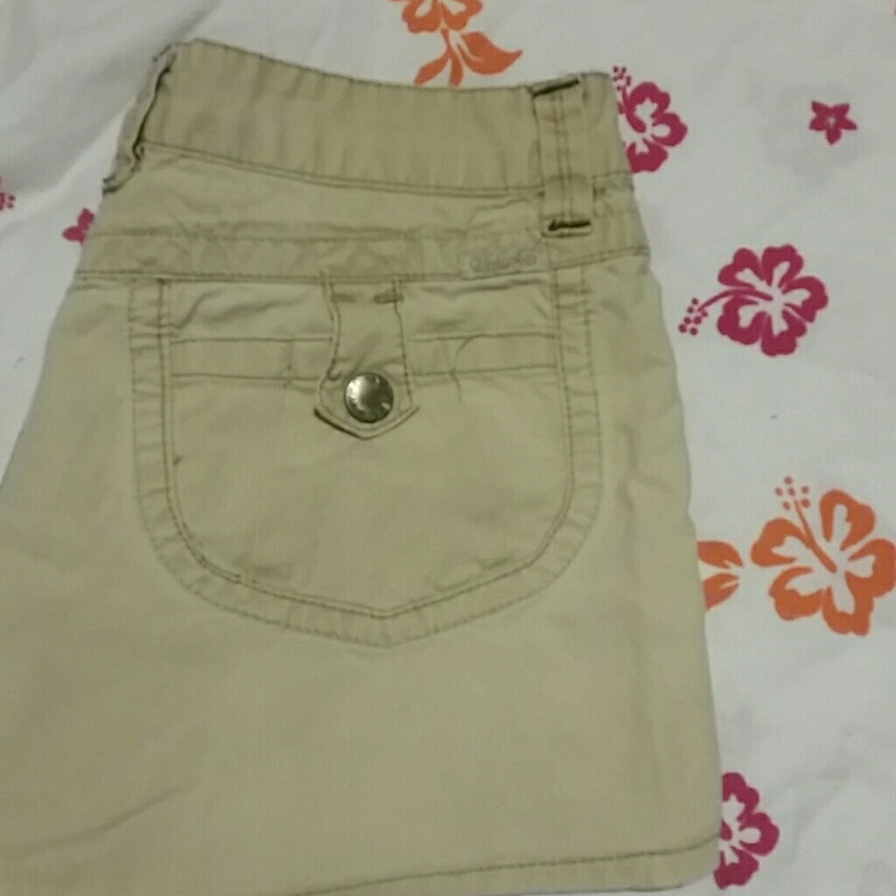 Shorts - Picture 2 of 2