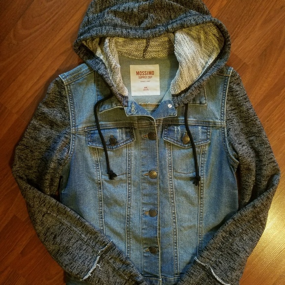 NWOT! Jean jacket with soft cotton grey hoodie Med - Picture 1 of 1