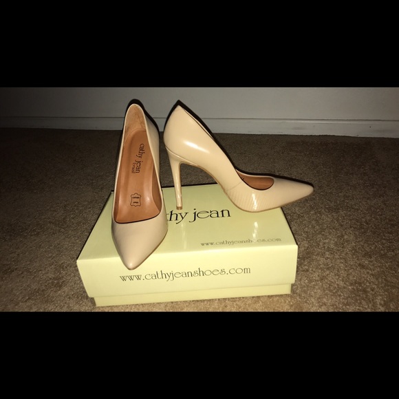Nude / Beige Pointed Pumps / Heels - Picture 4 of 4
