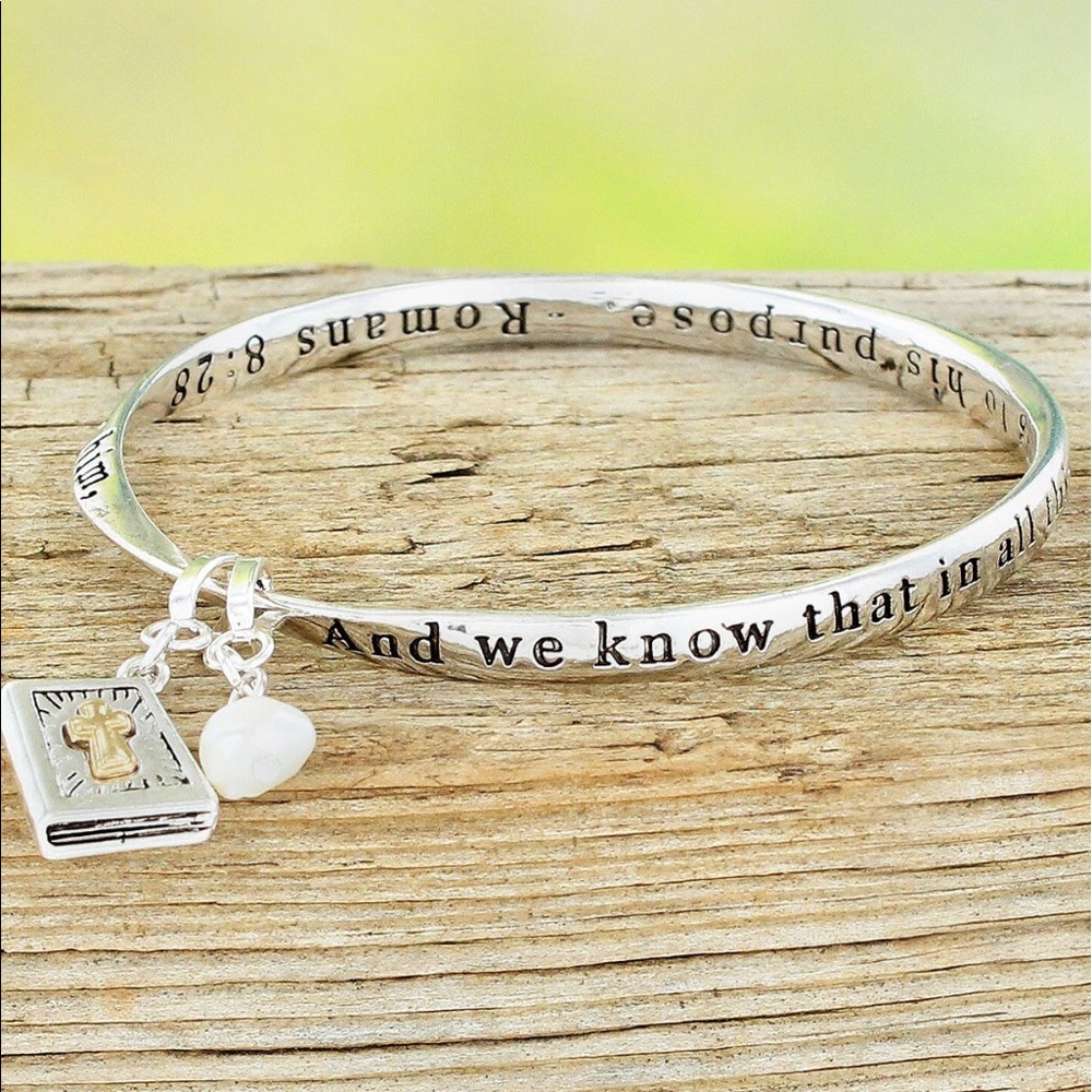 Charm bracelet