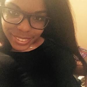 Meet your Posher, Donesha