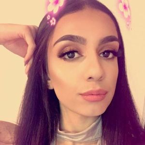 Meet your Posher, Afagh