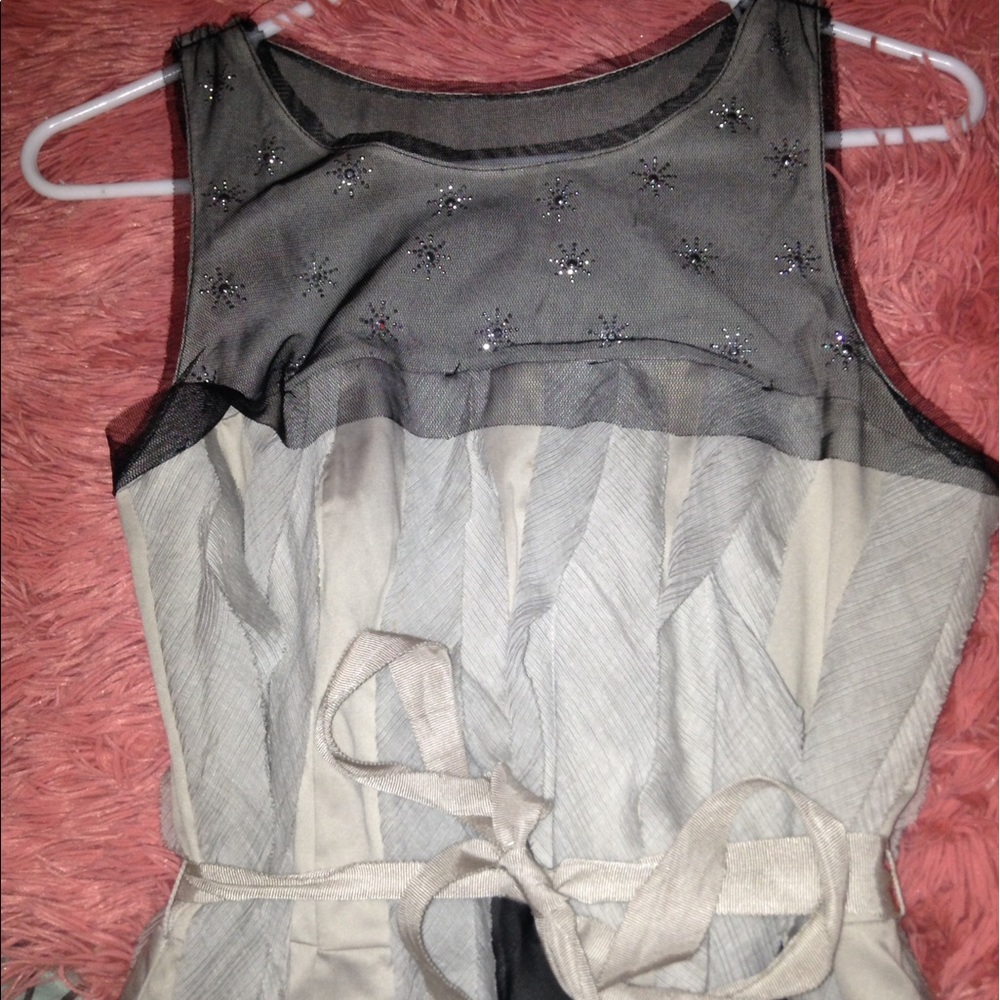 Dress - Picture 2 of 2