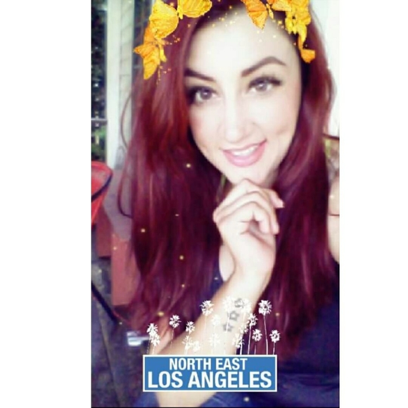 Meet your Posher, Dominique - Picture 1 of 1