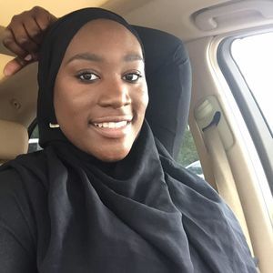 Meet your Posher, Bee