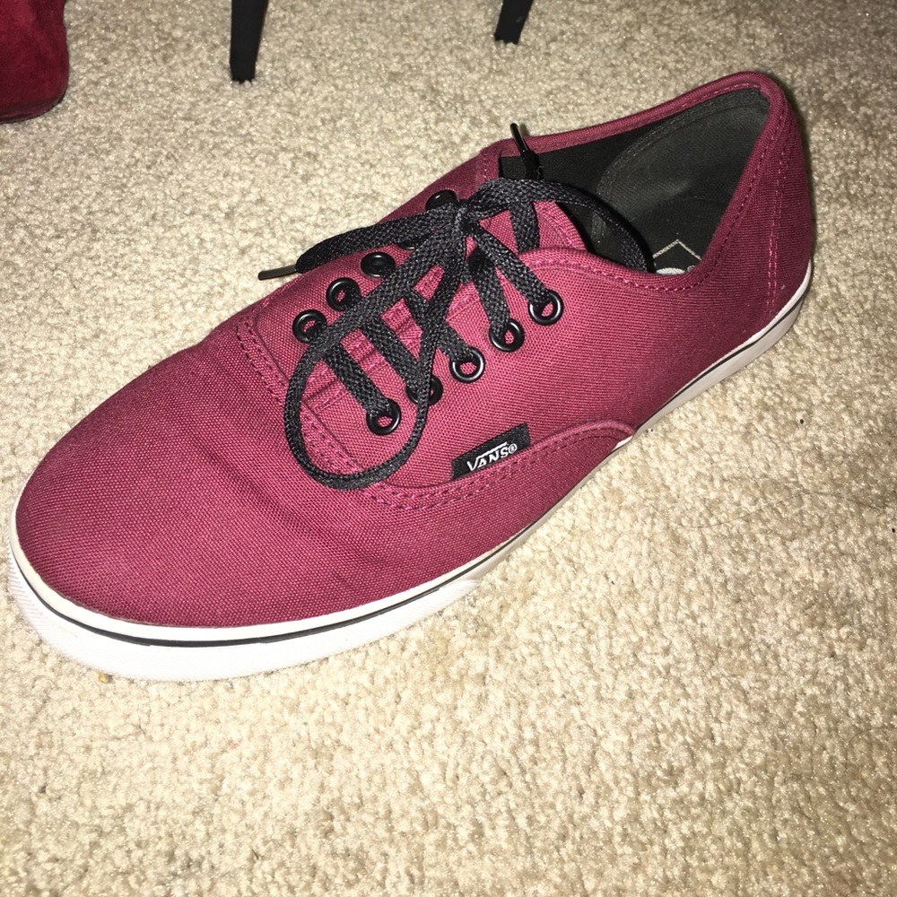 Authentic Vans - Picture 2 of 3