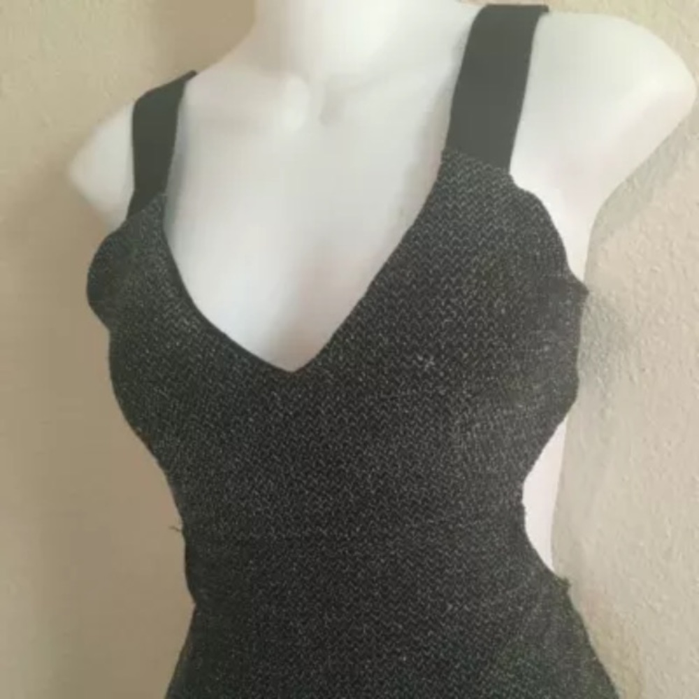 Black Sleeveless Above Knee Dress