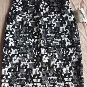 LuLa Roe Cassie skirt (BNWT)