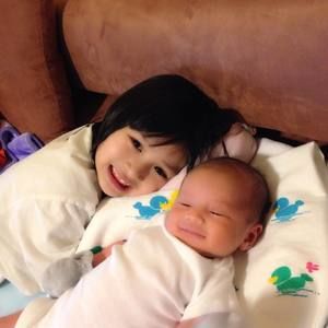 Meet your Posher, Mia-leo