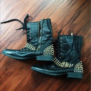 Steve Madden Combat Boot