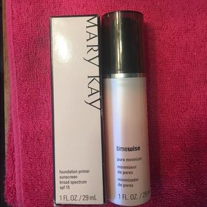 Mary Kay timewise duo of primer & pore minimizer