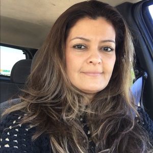 Meet your Posher, Eleyda